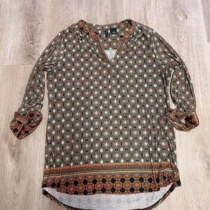 New Direction Geometric Print 3/4 Roll-Tab Sleeve Tunic Blouse